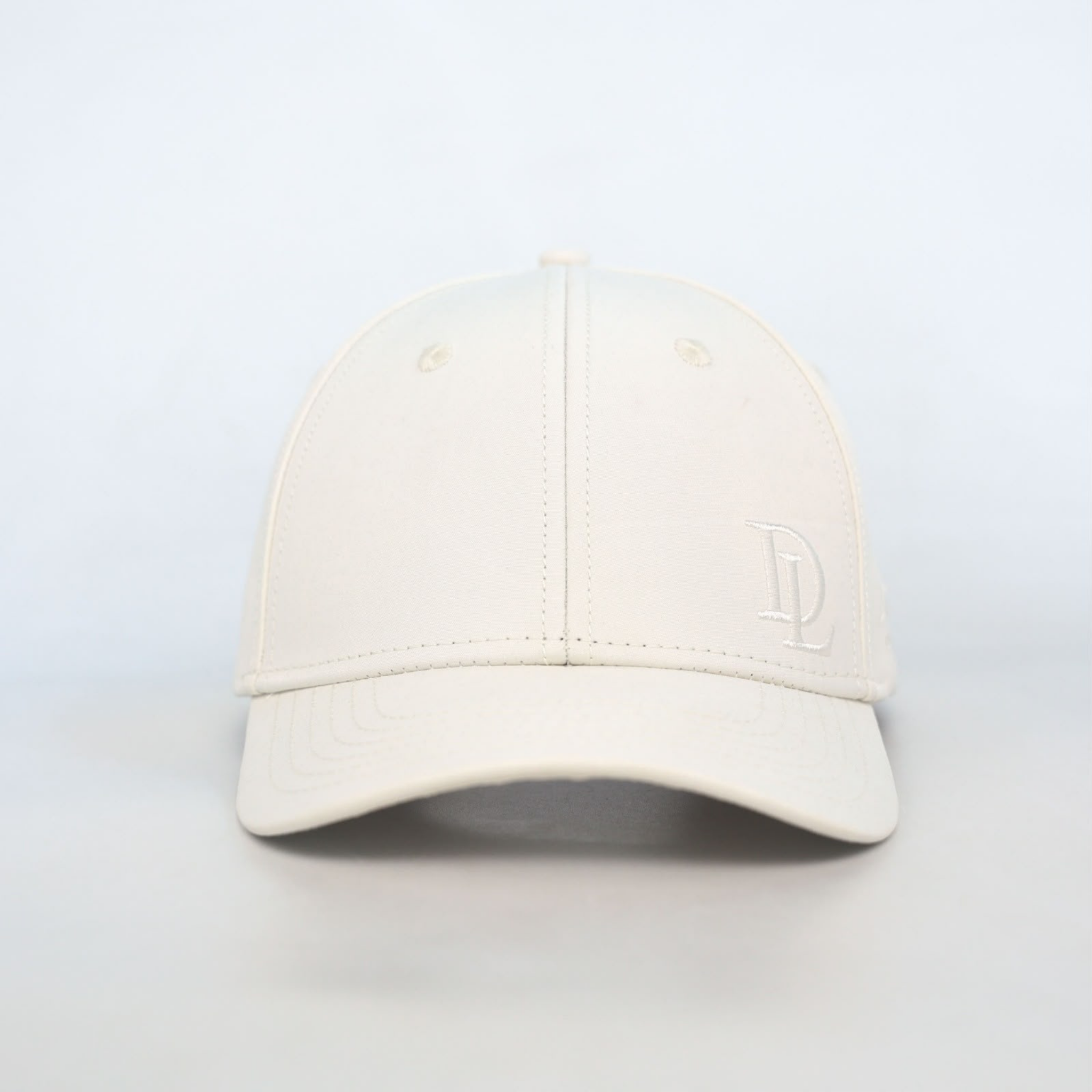 PLATINUM | DE LA VOL.001 premium adult snapback front view