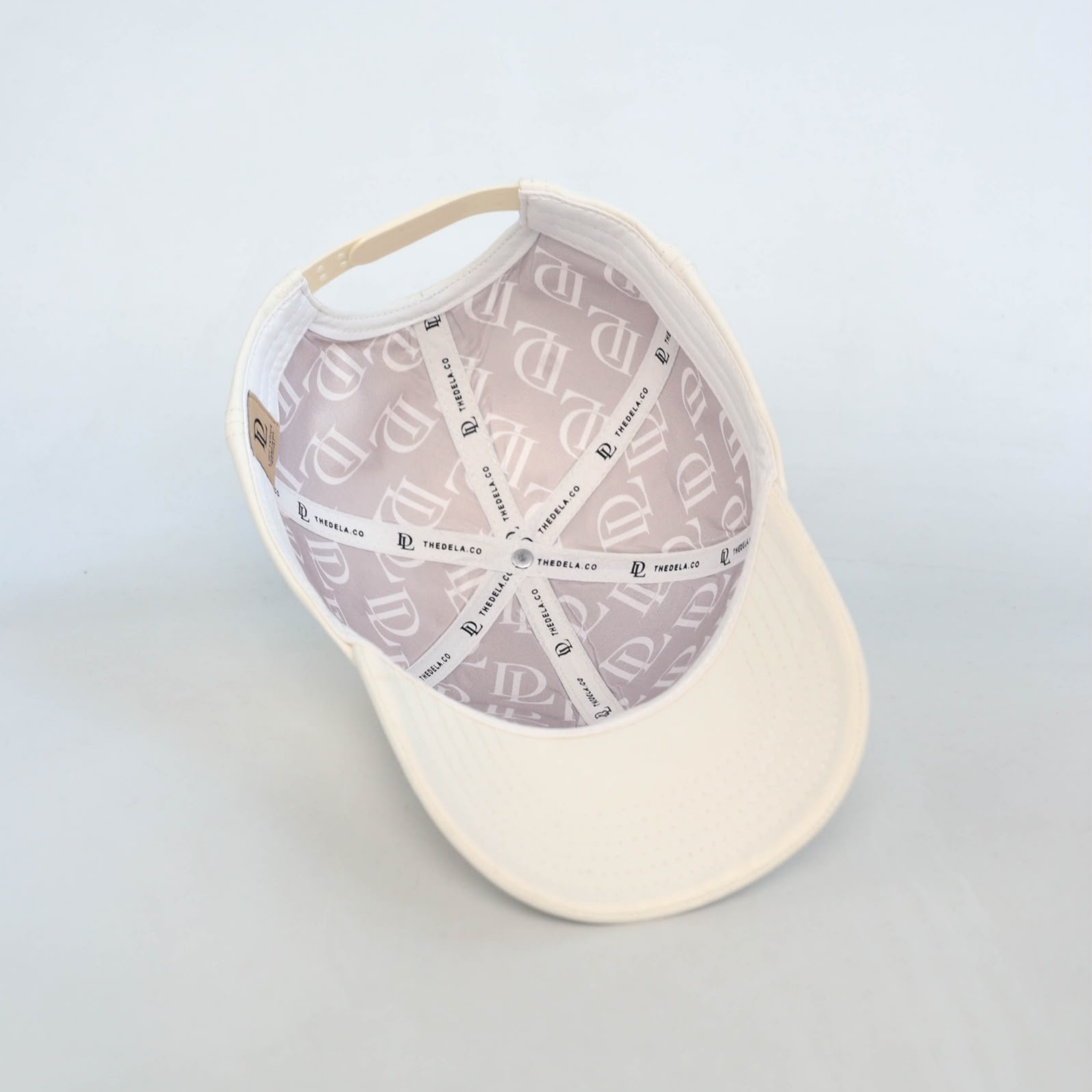 PLATINUM | DE LA VOL.001 custom DL monogram interior