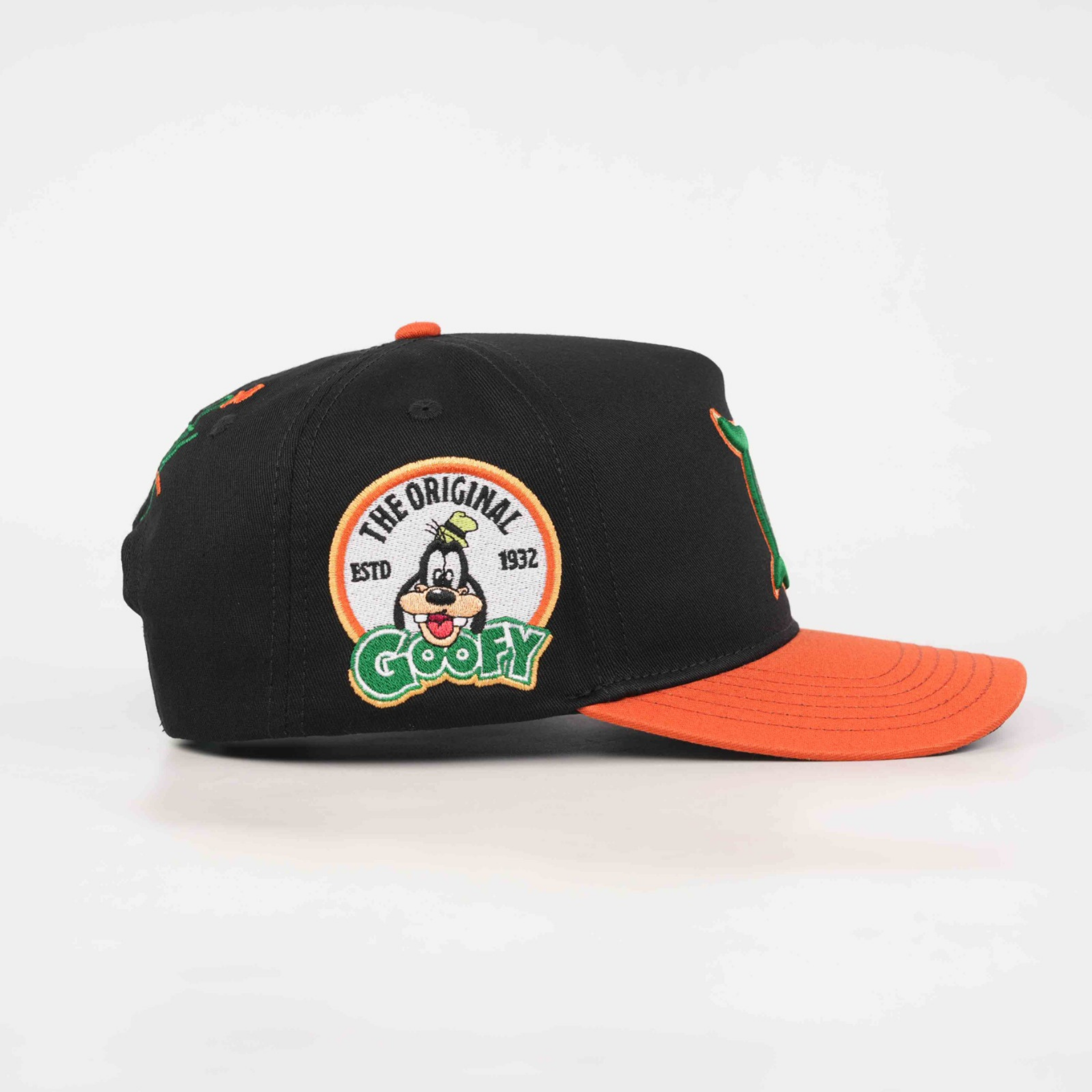 RETRO OG EL JEFE GOOFY side view